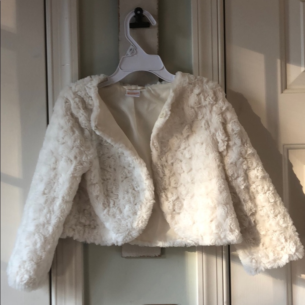 White soft Shaw